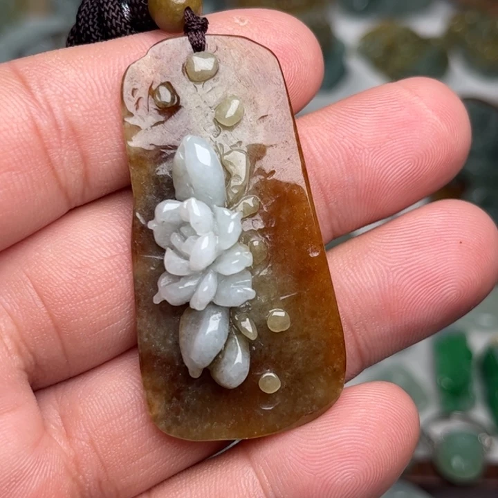 颈饰未镶嵌翡翠荷花