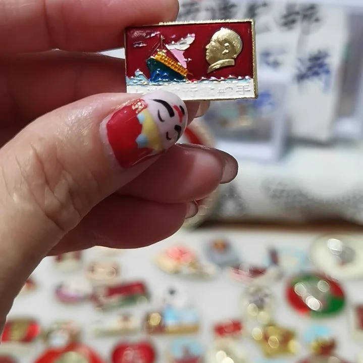 琉璃手工艺品像章