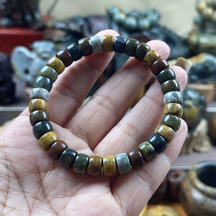 手串未镶嵌岫岩河磨玉（透闪石质玉）铃*