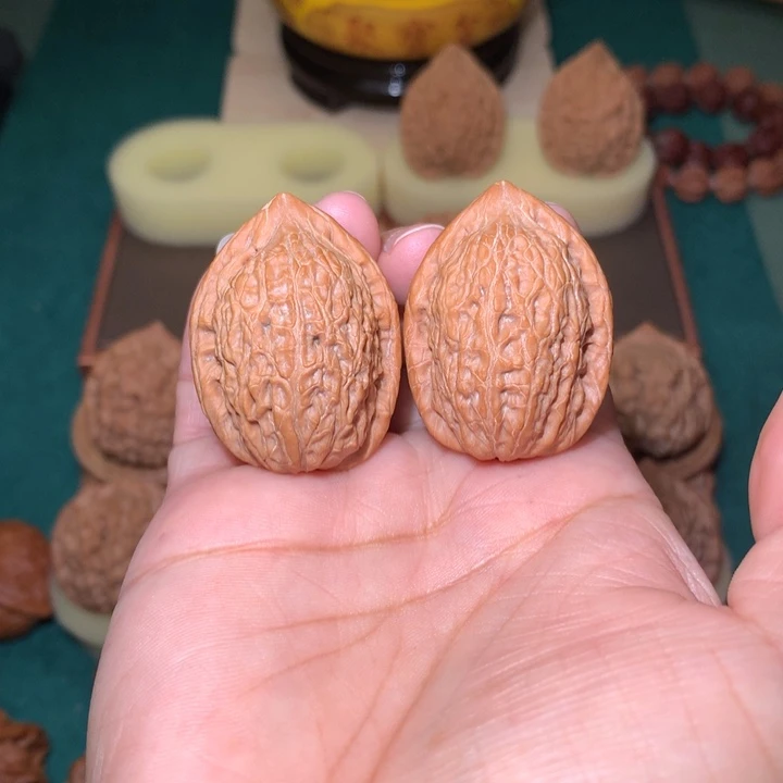 w***恦核桃文玩核桃把件鸡心