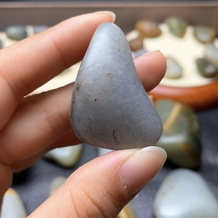 和田玉颈饰未镶嵌35