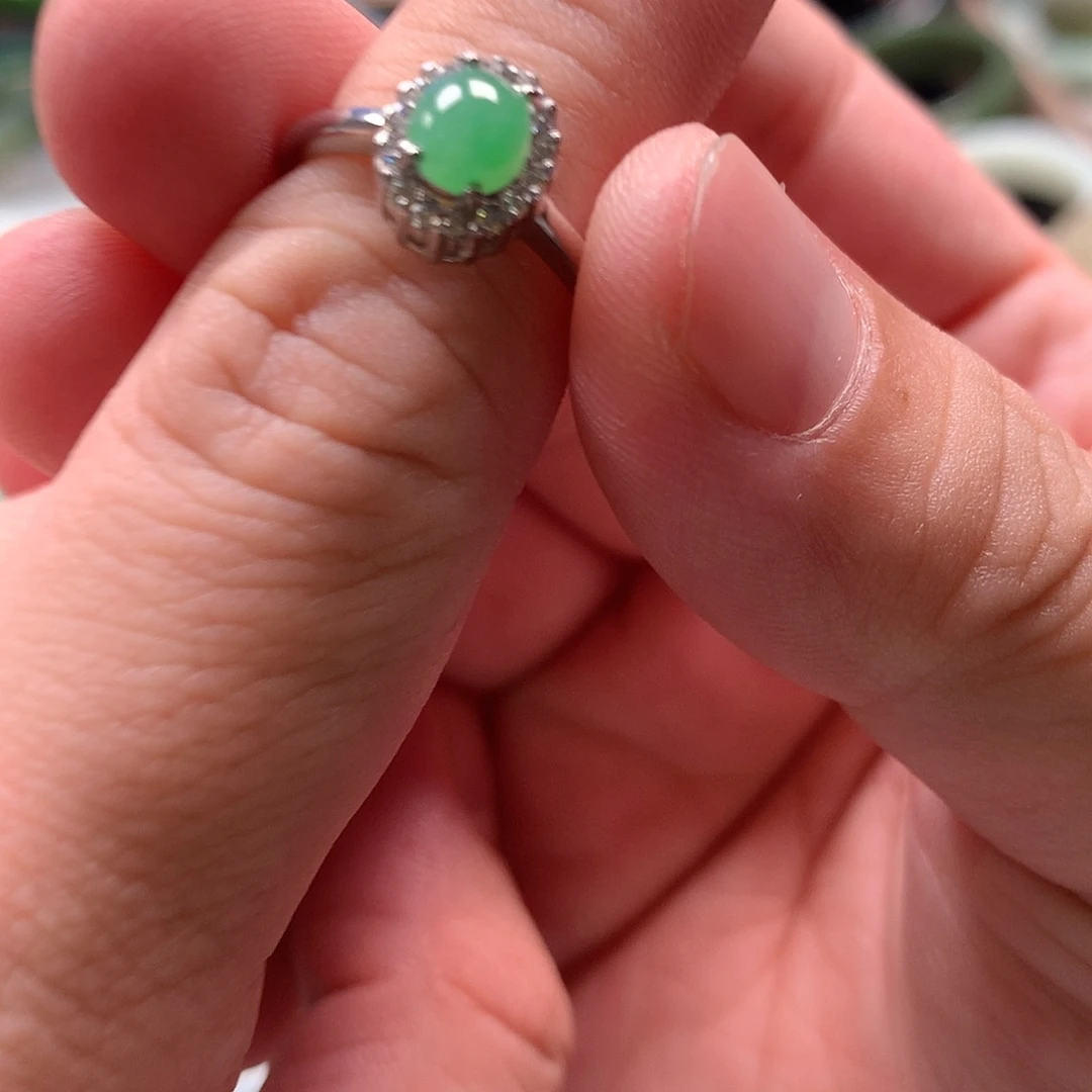 颈饰银S925镶嵌翡翠蛋面