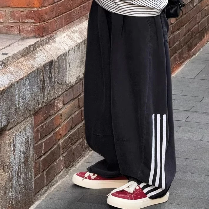 男童夏季韩系运动裤2025新款中大童薄款时髦痞帅纯色直筒长裤潮