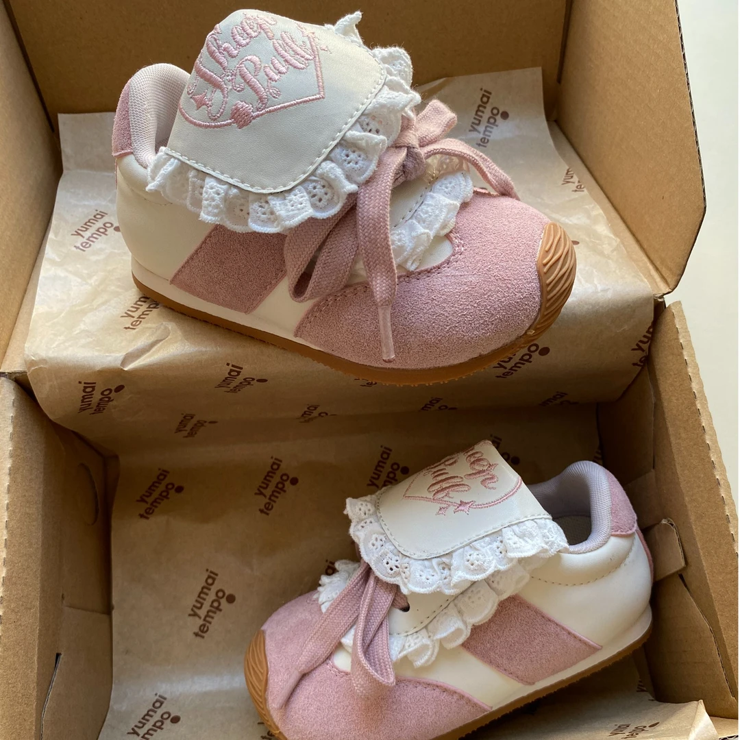 女童运动鞋2026春季蕾丝花边时尚软底女童鞋休闲鞋6AGES073