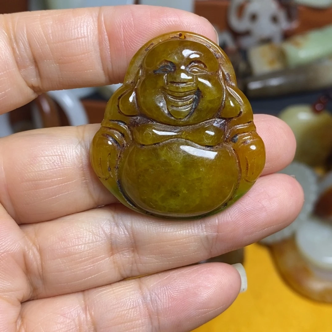 颈饰未镶嵌和田玉（糖玉）