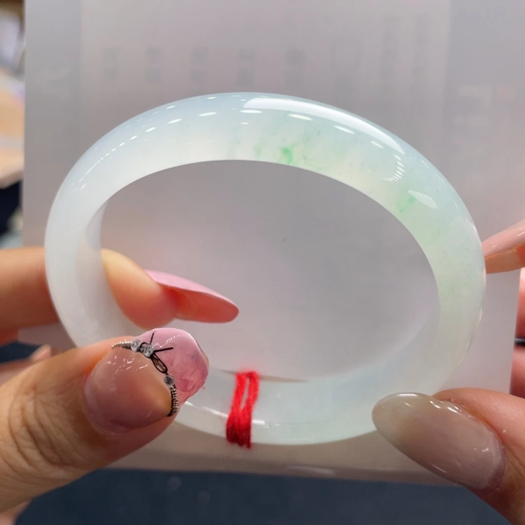 翡翠未镶嵌手镯16号 52.2贵妃金丝绿