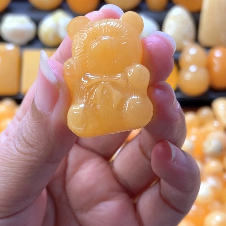 琥珀未镶嵌颈饰天然蜜蜡