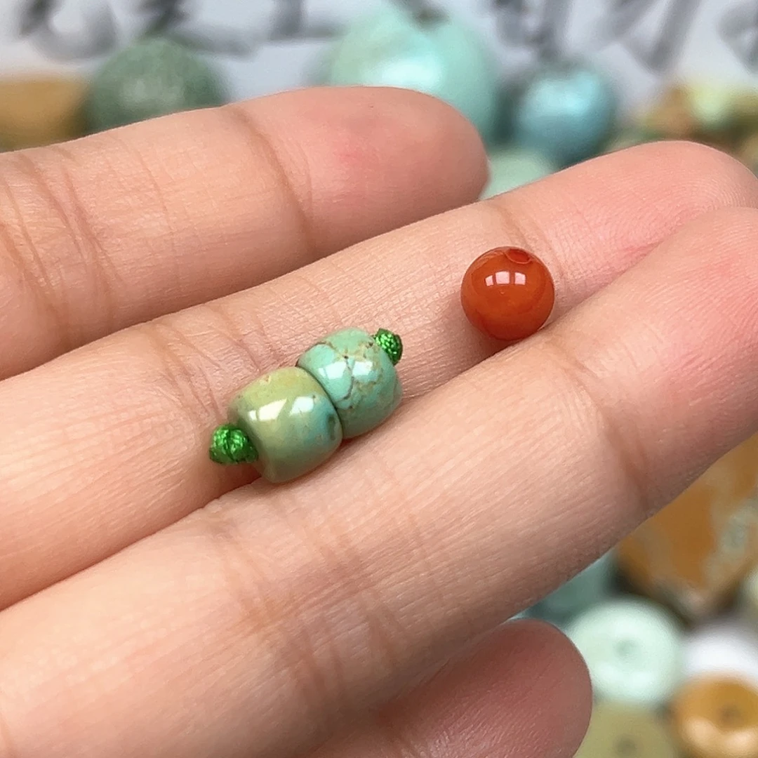 水***色南红玛瑙未镶嵌珠宝奇石