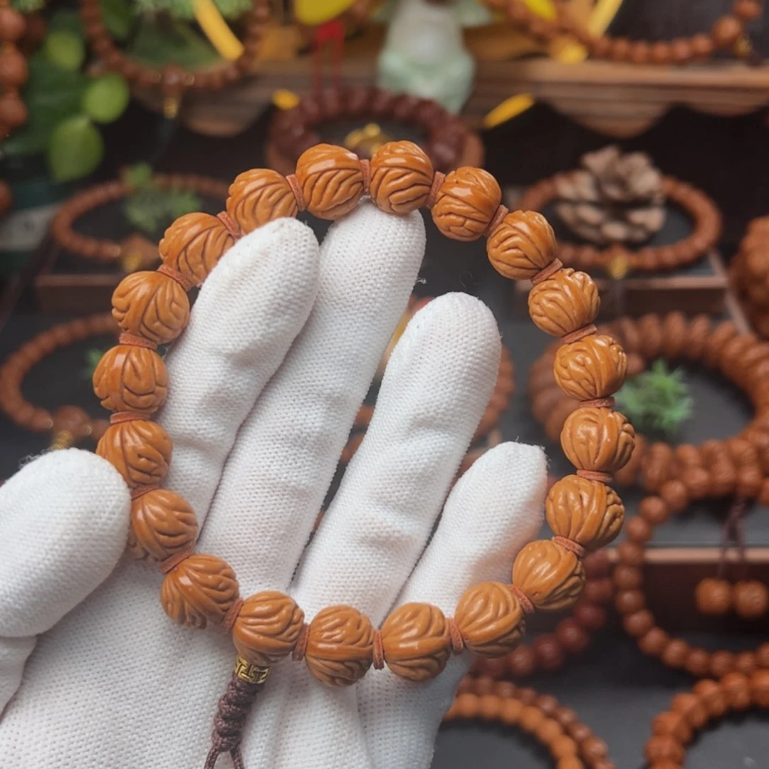 吊坠桃核1.3祥云手持