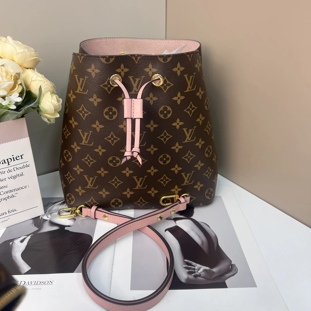 95新 LouisVuitton/路易威登 老花粉色水桶单肩包
