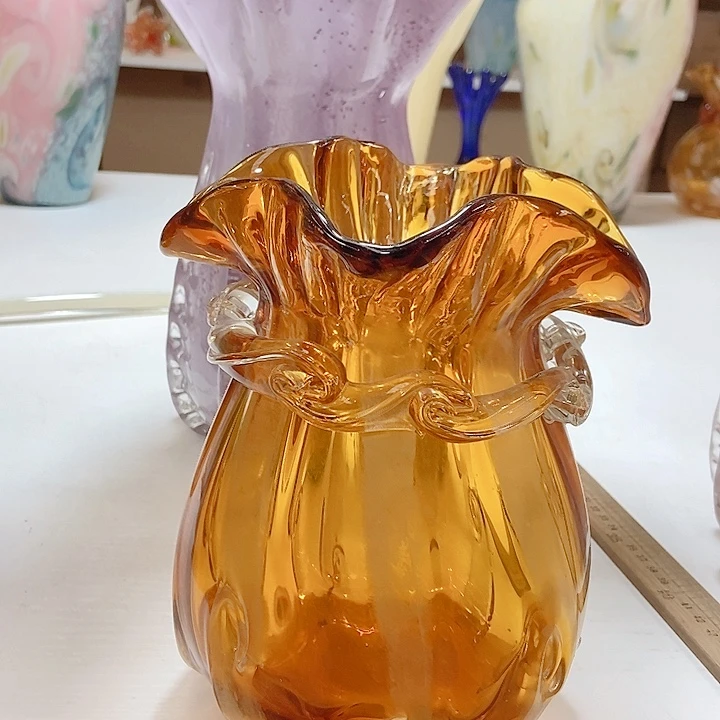 琉璃花瓶高度19厘米左右6厘米