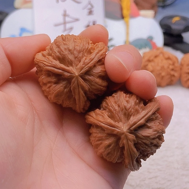 吊坠文玩核桃鼎***店三棱