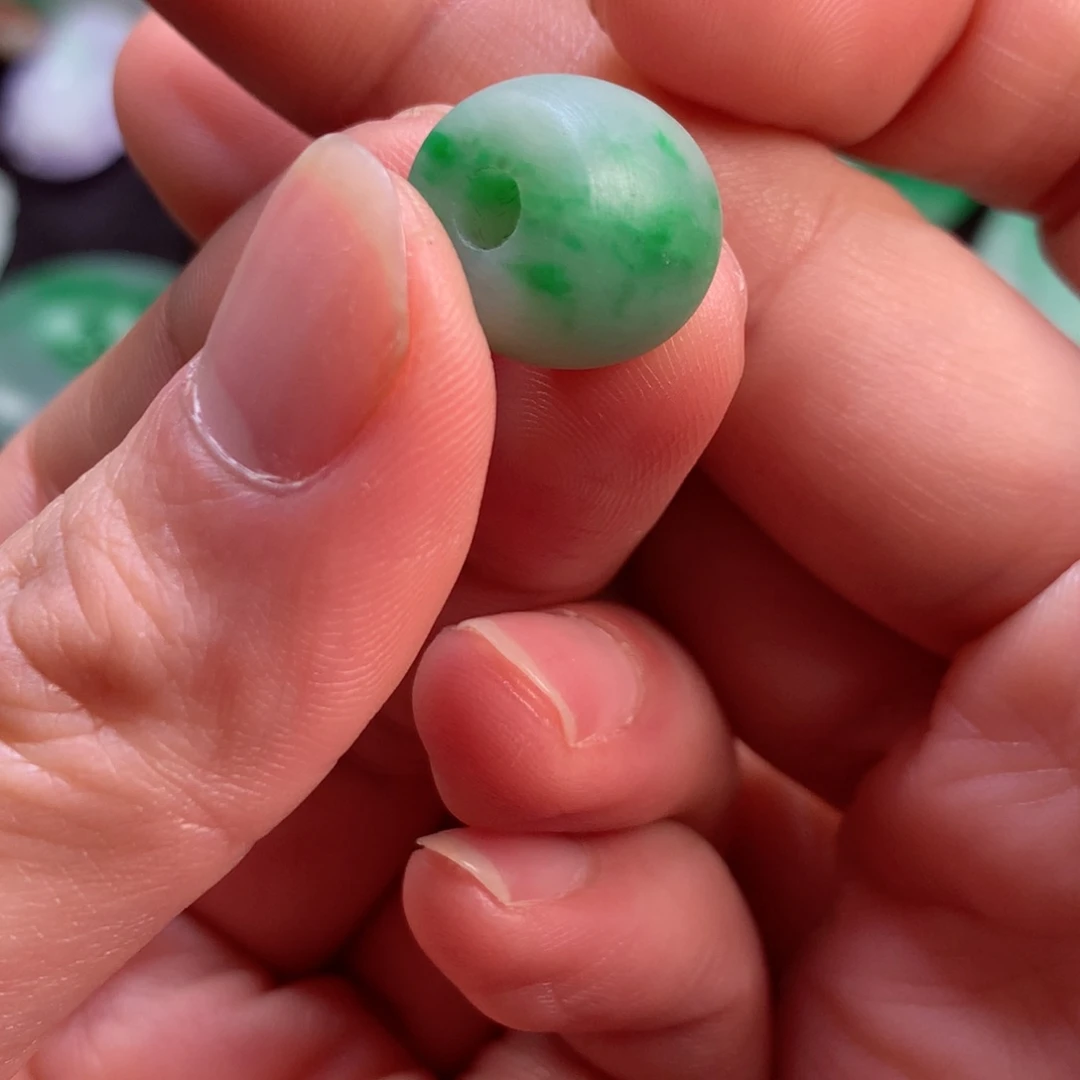 未镶嵌定制翡翠翡翠