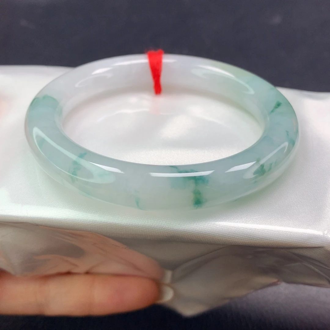 翡翠手镯未镶嵌(51号)圆条