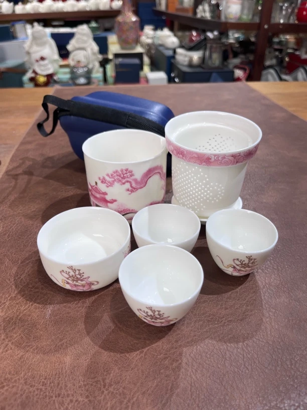 056粉色小鹿一壶四杯旅行茶具