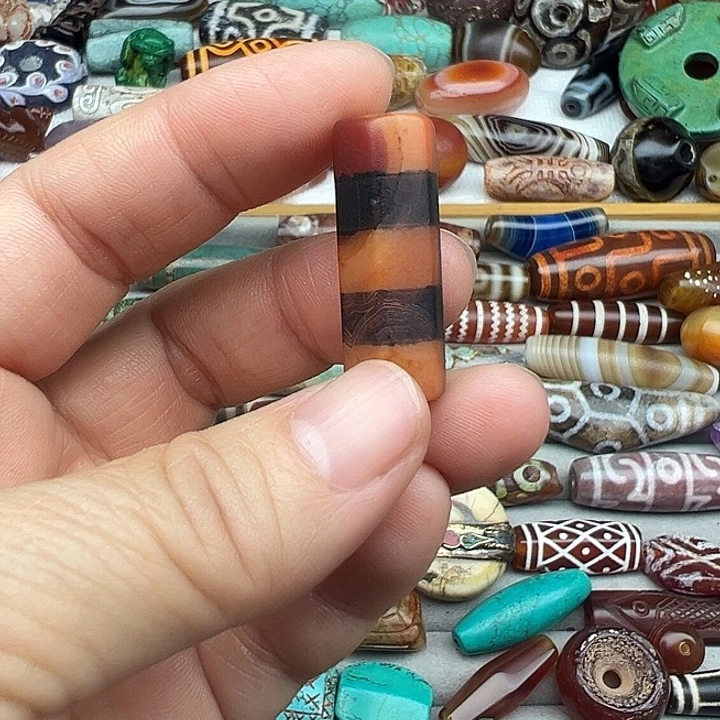 玛瑙/玉髓合金颈饰