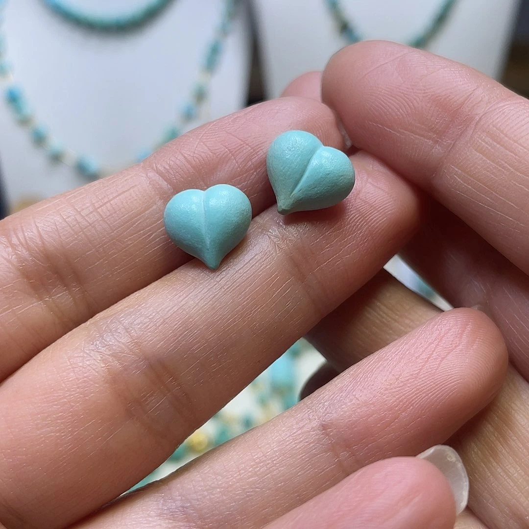 绿松石18K金镶嵌耳钉