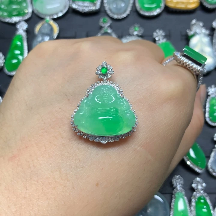 【闪购商品】翡翠18K金镶嵌颈饰吊坠