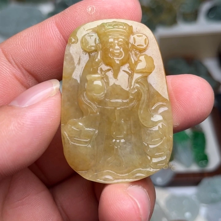 翡翠未镶嵌颈饰财神