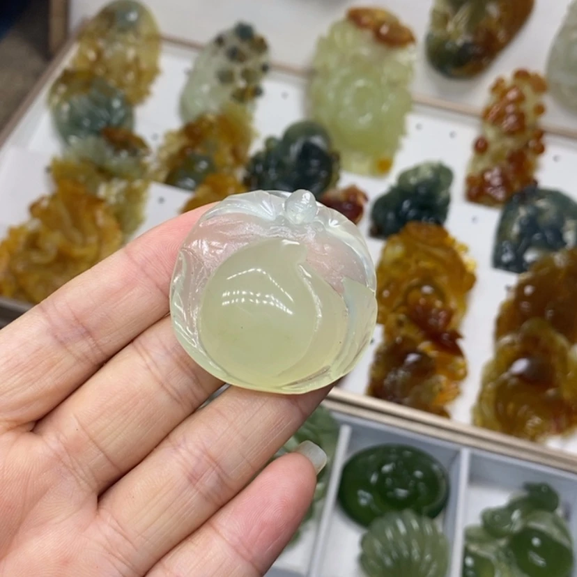 【闪购商品】未镶嵌蛇纹石玉颈饰