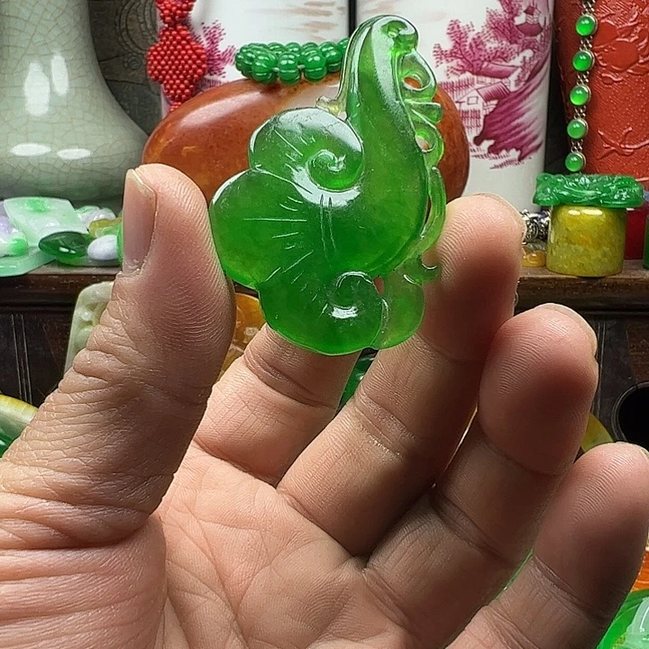 翡翠未镶嵌颈饰新号开播，全场福利