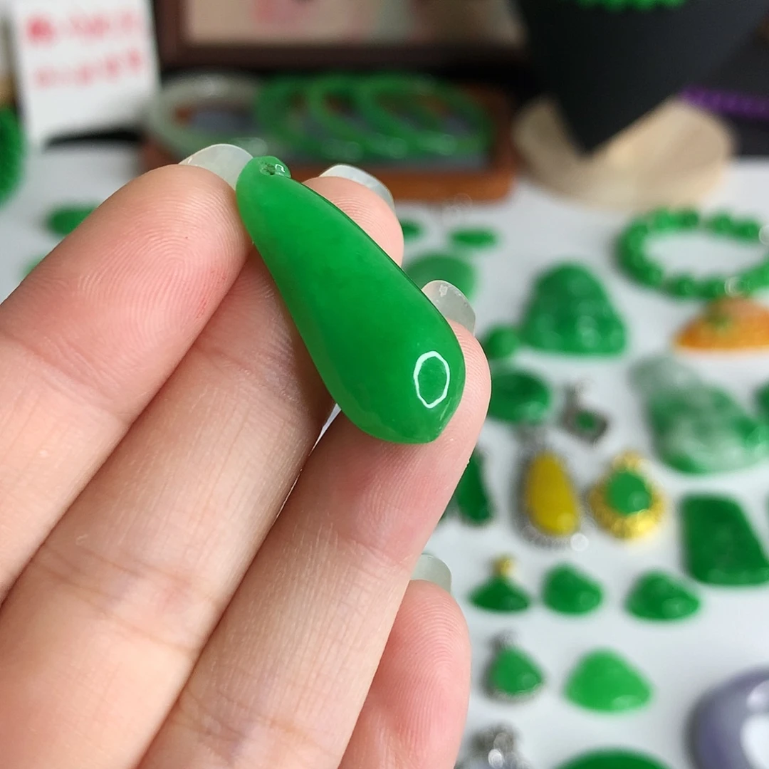 翡翠未镶嵌颈饰听**说非A503