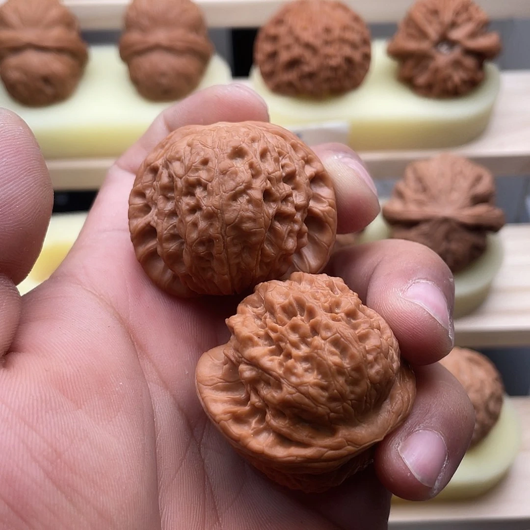 吊坠文玩核桃柒*翱41血麒麟