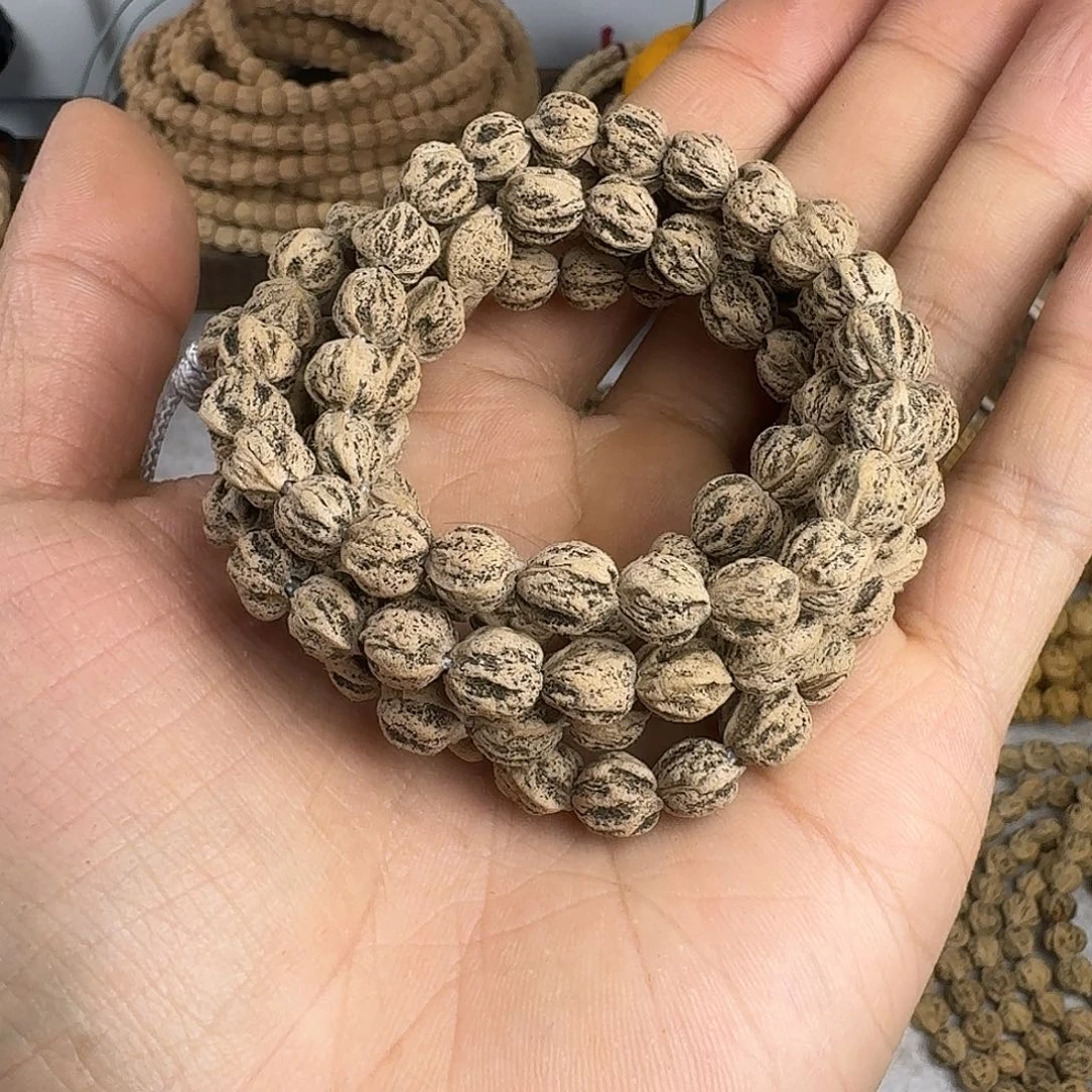 拾***、柏香籽/百香籽吊坠