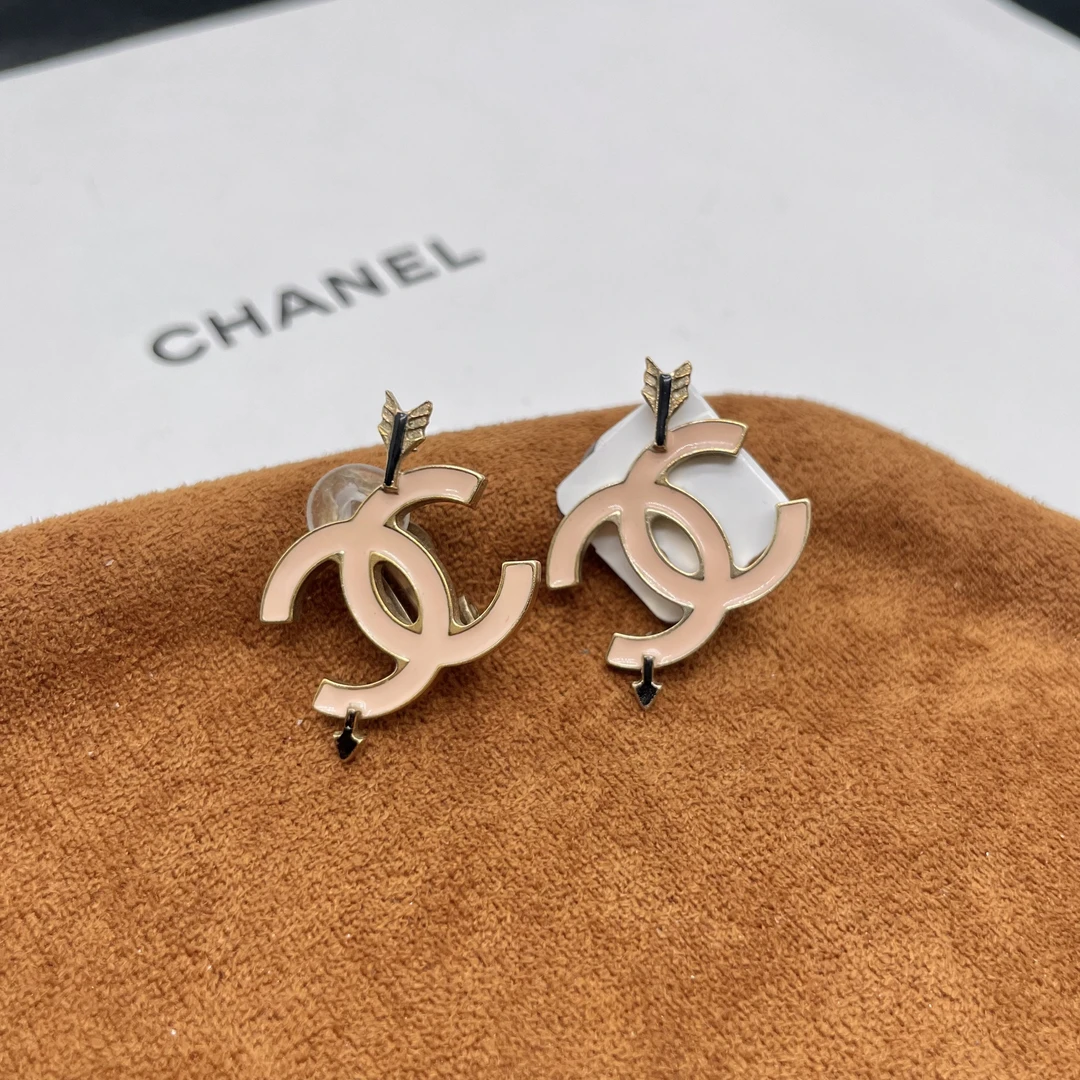 95新 Chanel/香奈儿 香奈儿粉色双c箭头耳夹/x05962