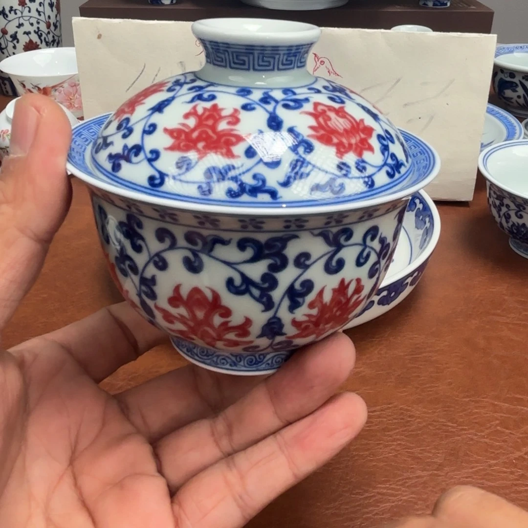 摆件陶微瑕釉里红缠枝莲盖碗景德镇发货