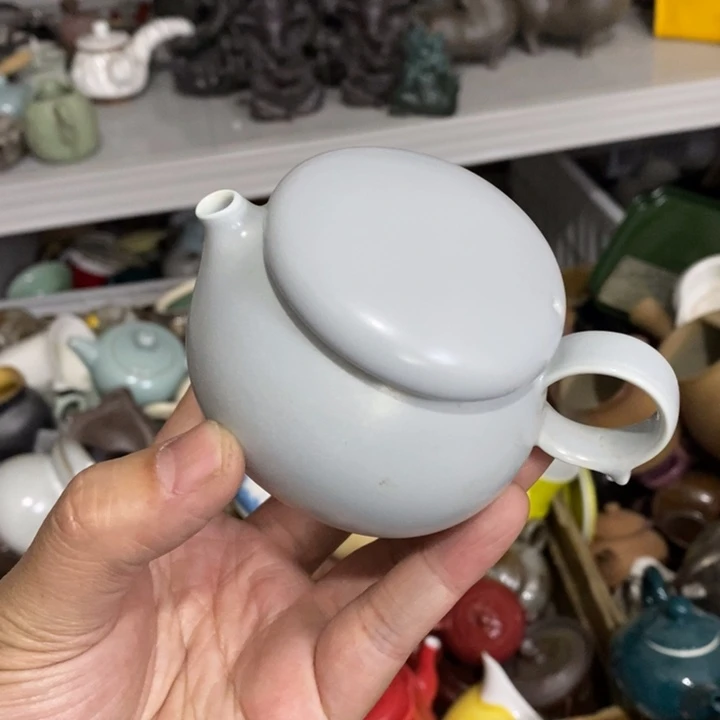 陶瓷艺术品及陶瓷壶