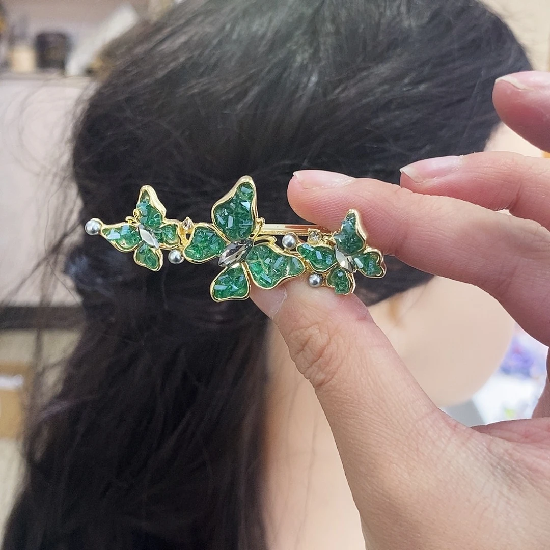 仿水晶合金鸭夹六