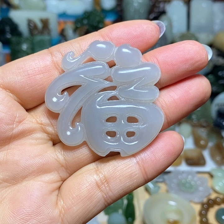 和田玉未镶嵌颈饰