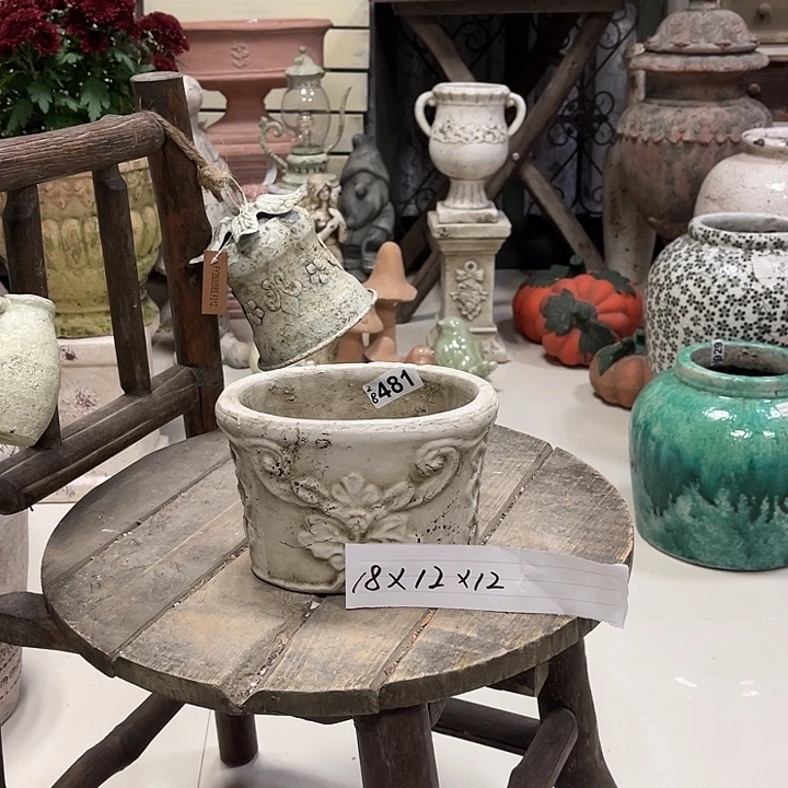 481灰白椭圆小盆111