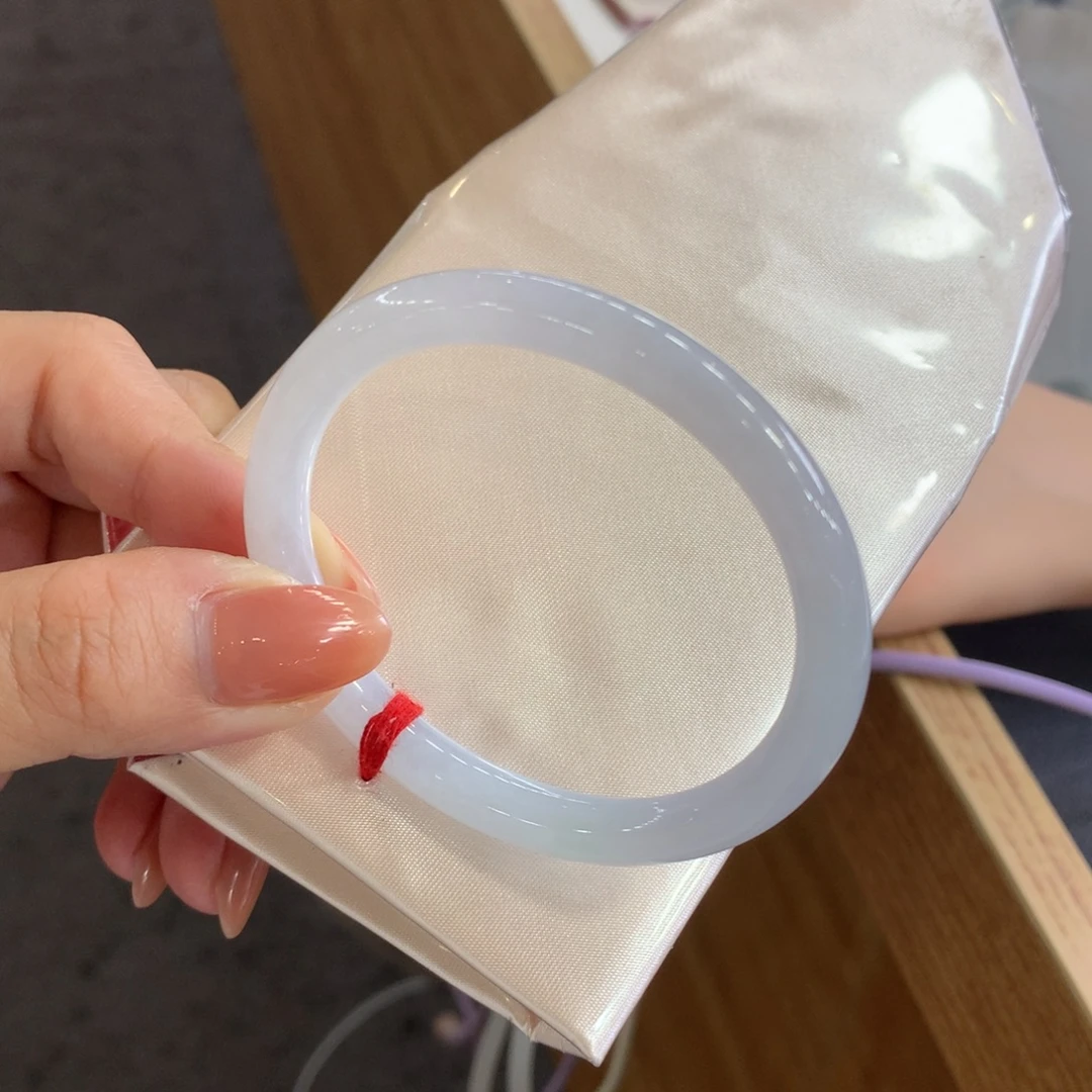 翡翠未镶嵌手镯天然Ａ货翡翠54贵妃