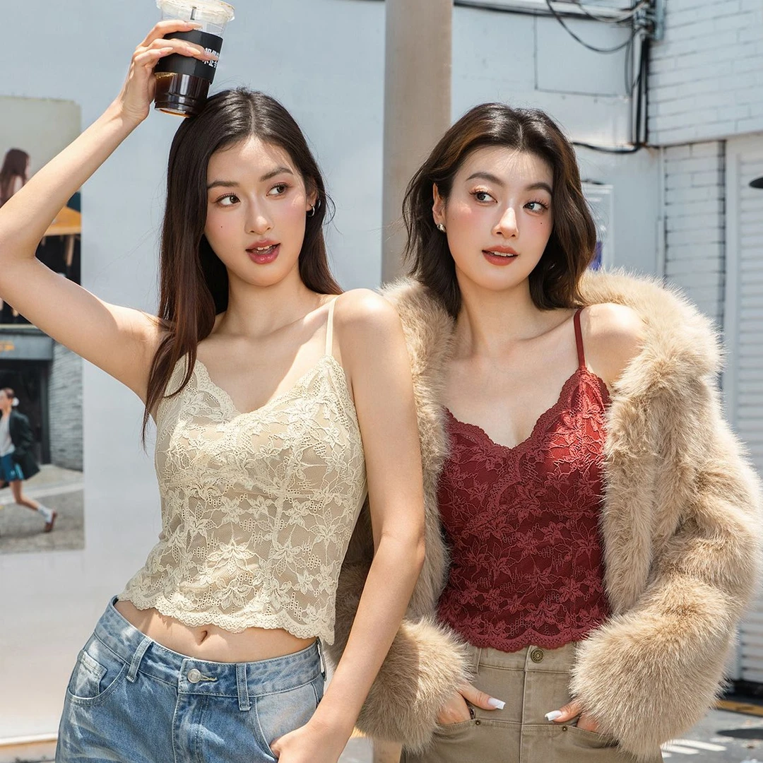 新款法蕾丝V领时尚温柔性感美背打底一体绒内搭外穿吊带背心6099