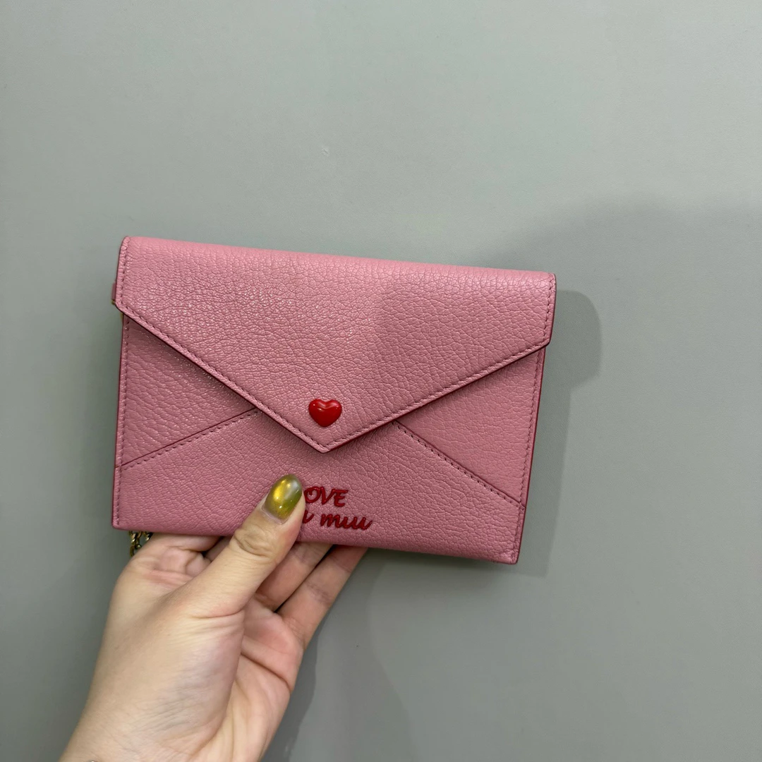 99新 MIU MIU/缪缪 粉色钱包 1377 4509