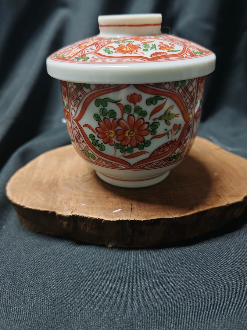 满赤绘完美精品盖杯