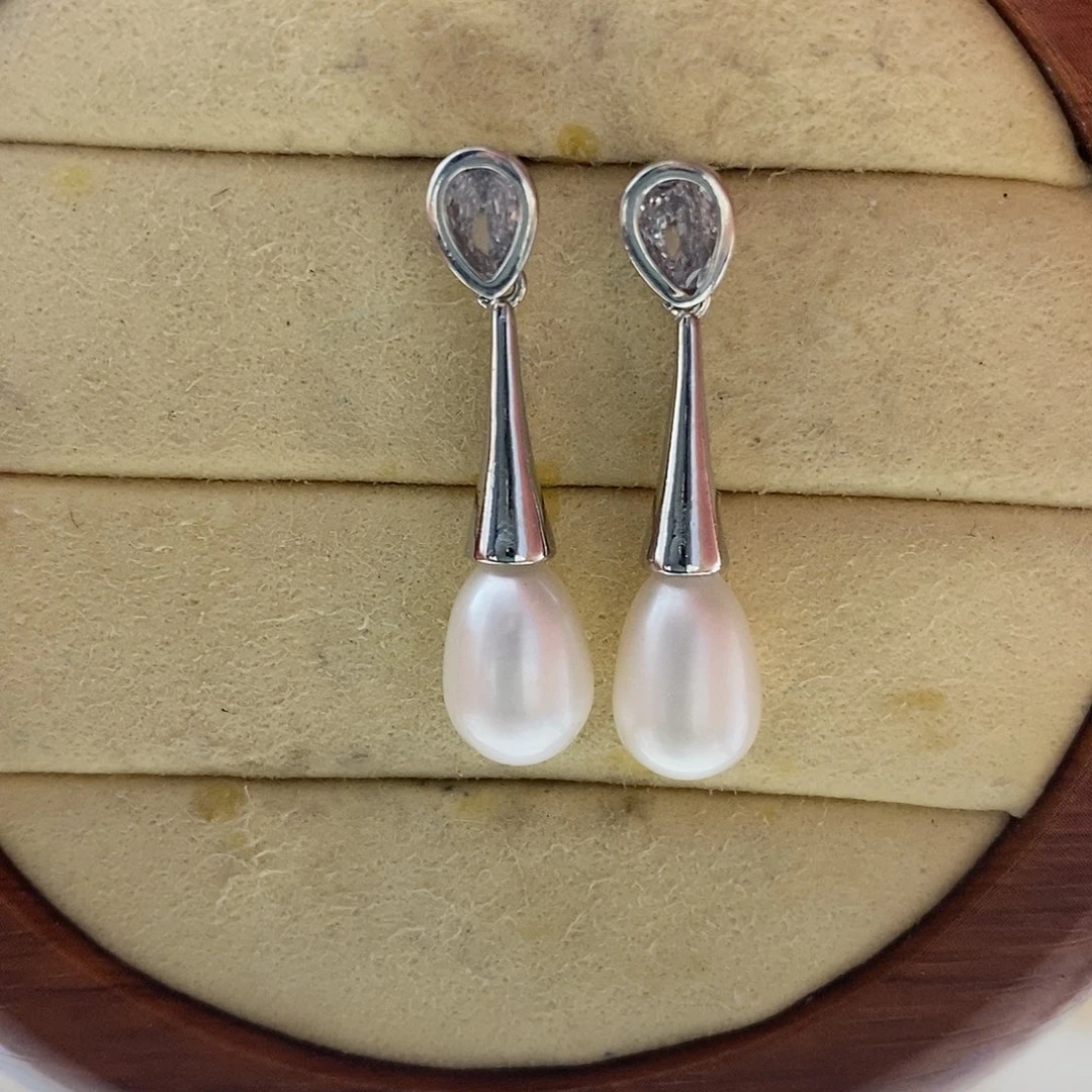 银S925镶嵌耳饰淡水珍珠