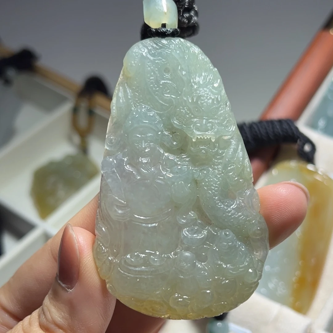 翡翠未镶嵌颈饰缅甸翡翠