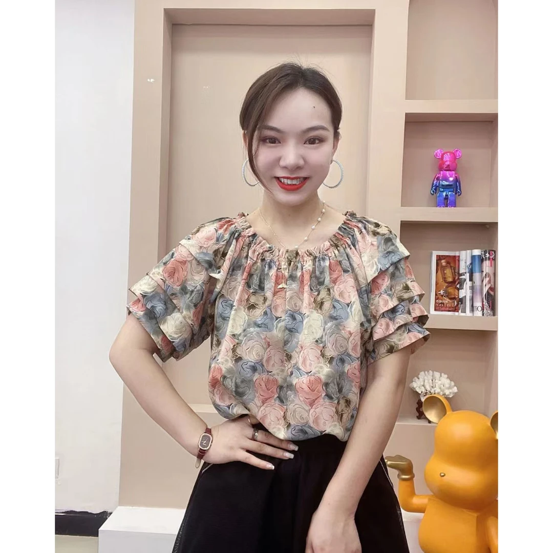 泡泡袖女碎花显瘦洋气时尚气质夏季印花短袖一字领小衫遮肉修身