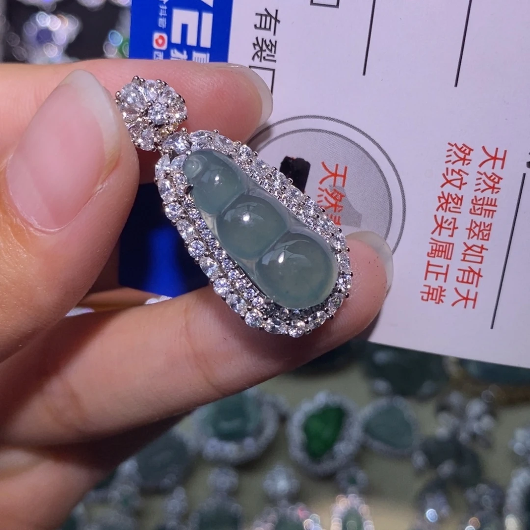 翡翠未镶嵌颈饰天然