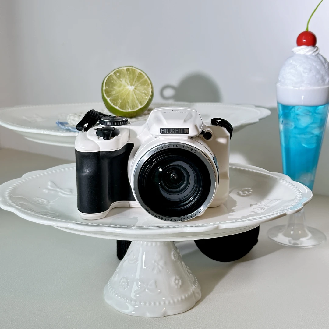 9新 Fujifilm/富士 S8600长焦变焦36倍中文1600w像素摄影