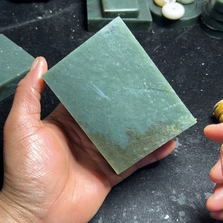 和田玉（糖玉）未镶嵌珠宝奇石