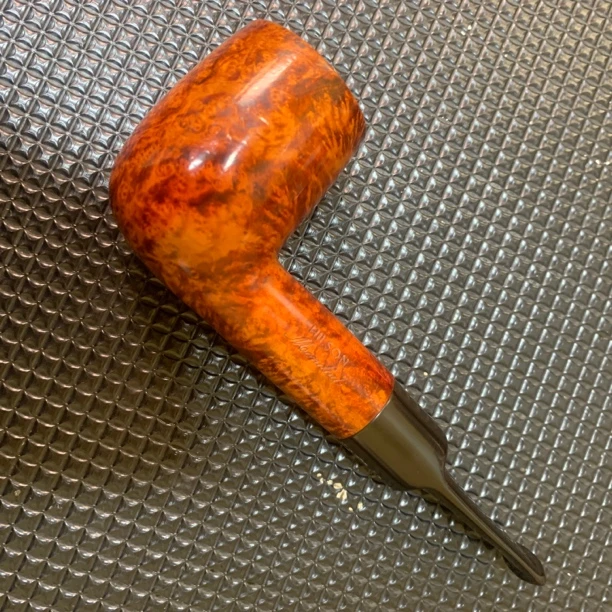 荷兰希尔森石楠木老烟斗