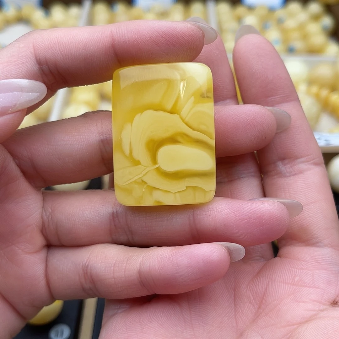 裸石琥珀未镶嵌蜜蜡牌子鸽