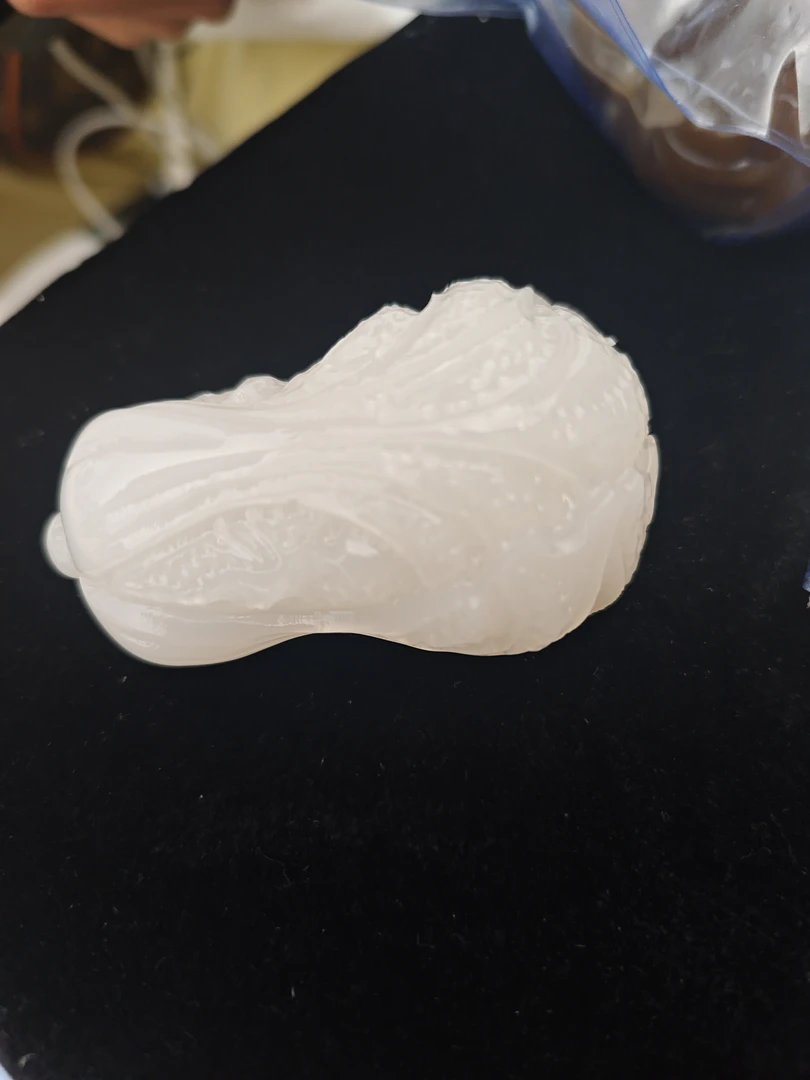 白白菜把件色泽宣艳