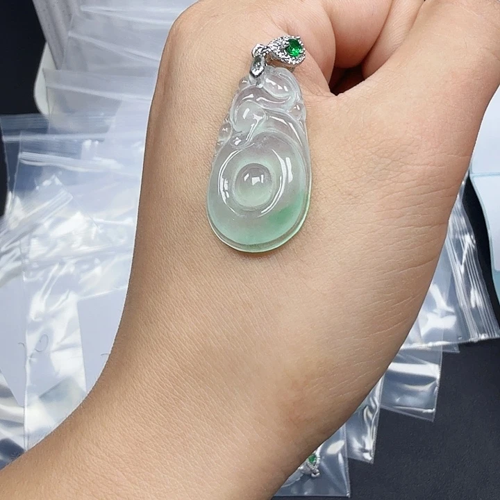 颈饰未镶嵌翡翠吊坠22
