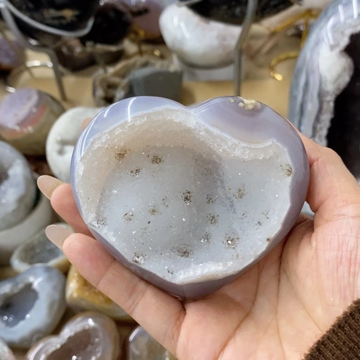 珠宝半成品未镶嵌紫晶