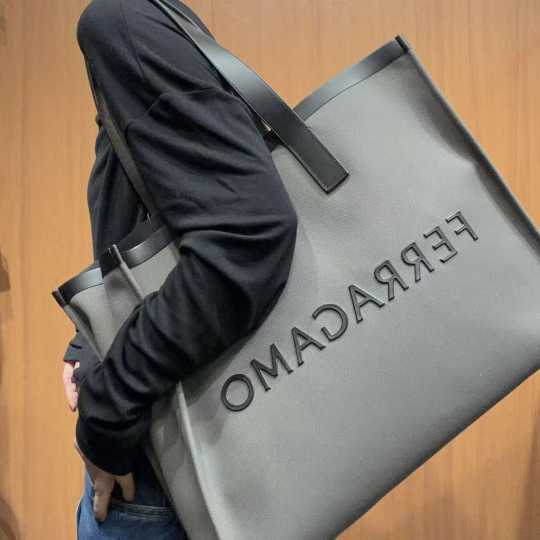 95新 FERRAGAMO/菲拉格慕 【蕾】 68 1134 单肩包